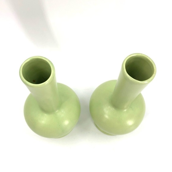 Vintage Royal Haeger Vases Pair Two Light Green Matte Genie Bud Vase MCM 9 Inch - Picture 2 of 7